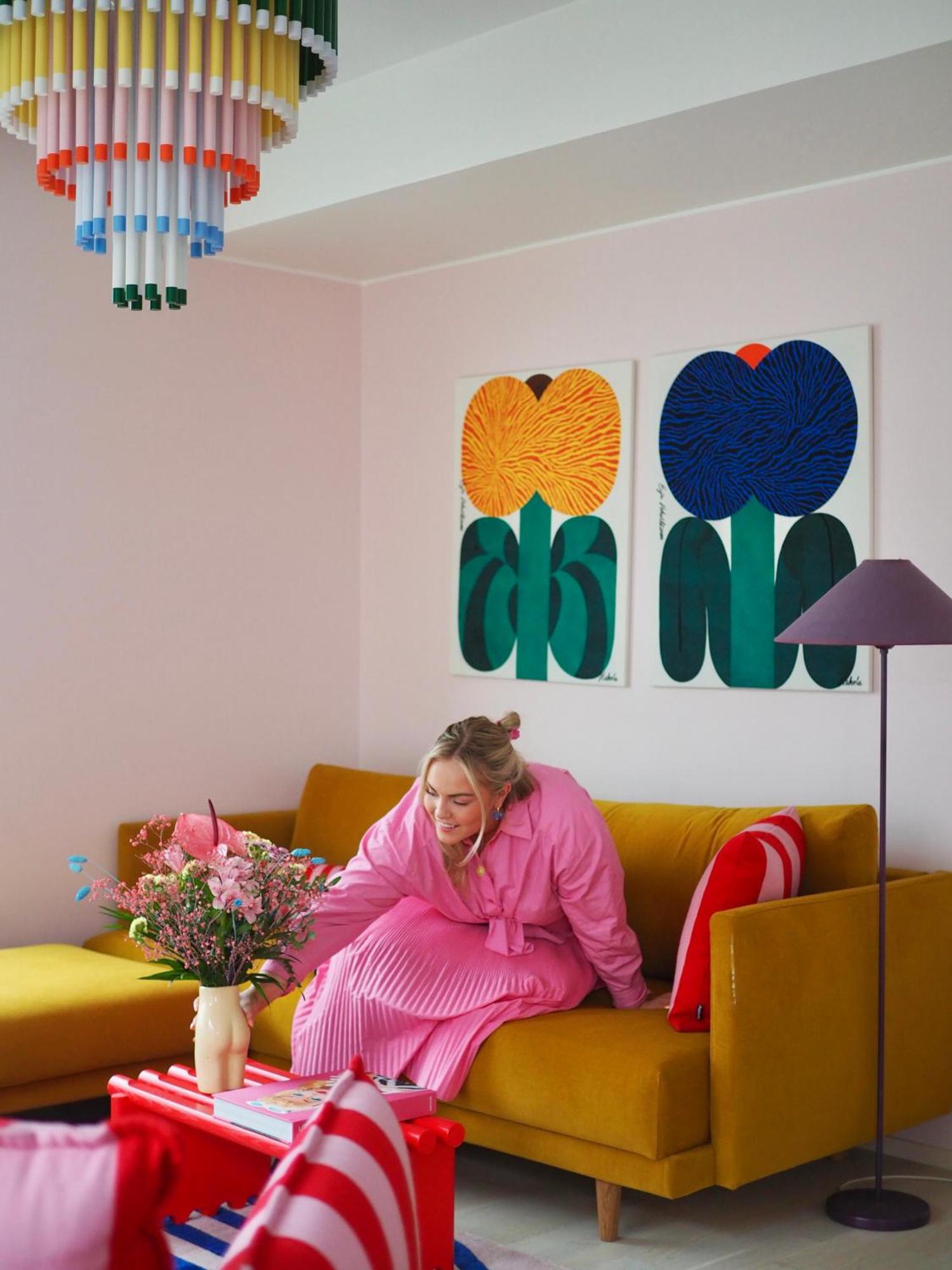 Candy-Colored Two-Room Condo With Sweet Views เฮลซิงกิ ภายนอก รูปภาพ
