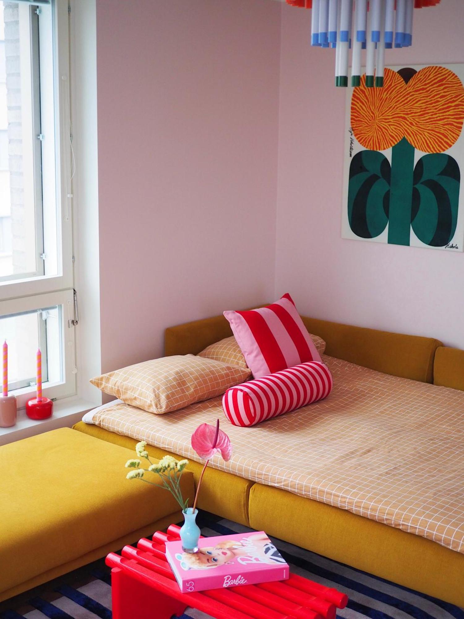 Candy-Colored Two-Room Condo With Sweet Views เฮลซิงกิ ภายนอก รูปภาพ